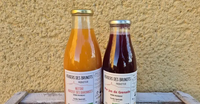 Assortiement deux jus bio
