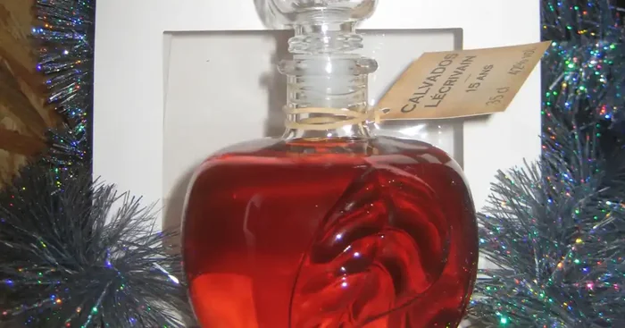 Calvados AOC Normandie 15 ans – 35cl carafe cadeau