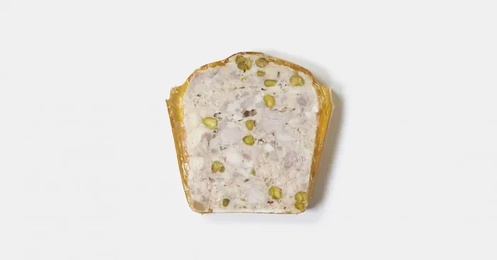 Terrine de poulet et pistaches